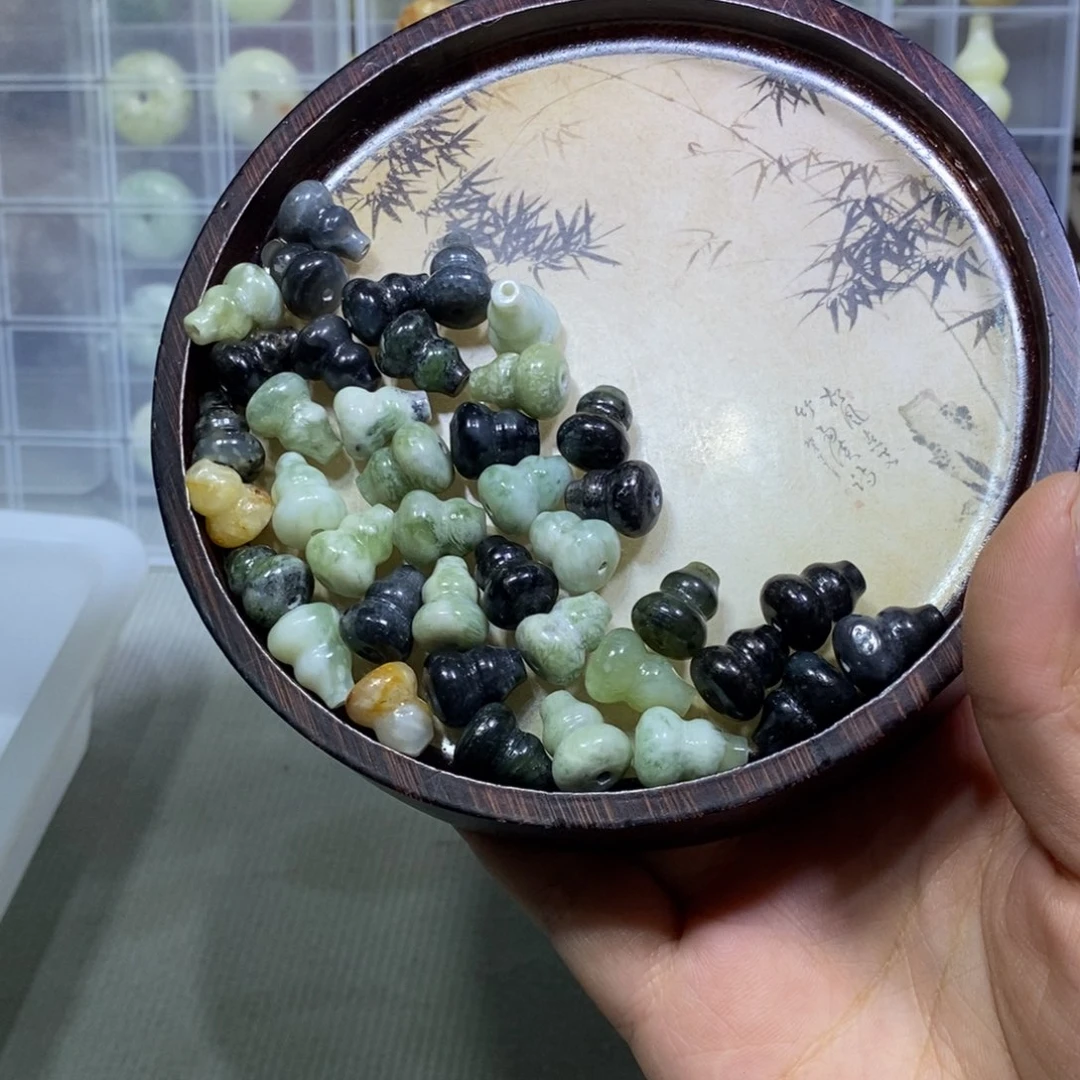 合金蛇纹石玉颈饰138