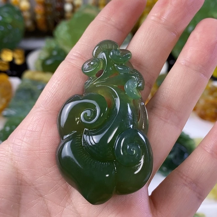 未镶嵌岫玉挂件吊坠