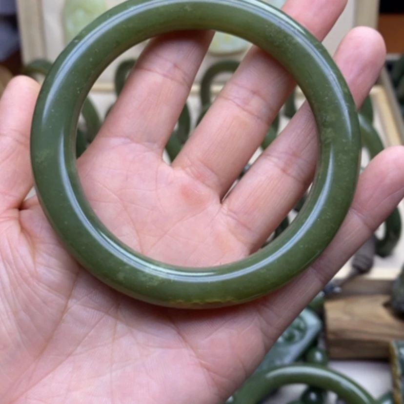 【闪购商品】和田玉手镯未镶嵌-****顺