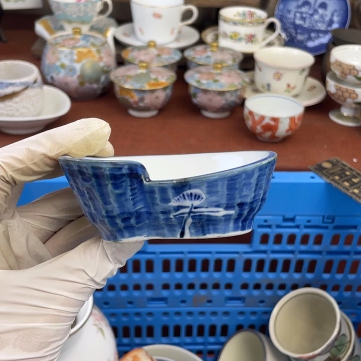 他家瓷器真美…开播了