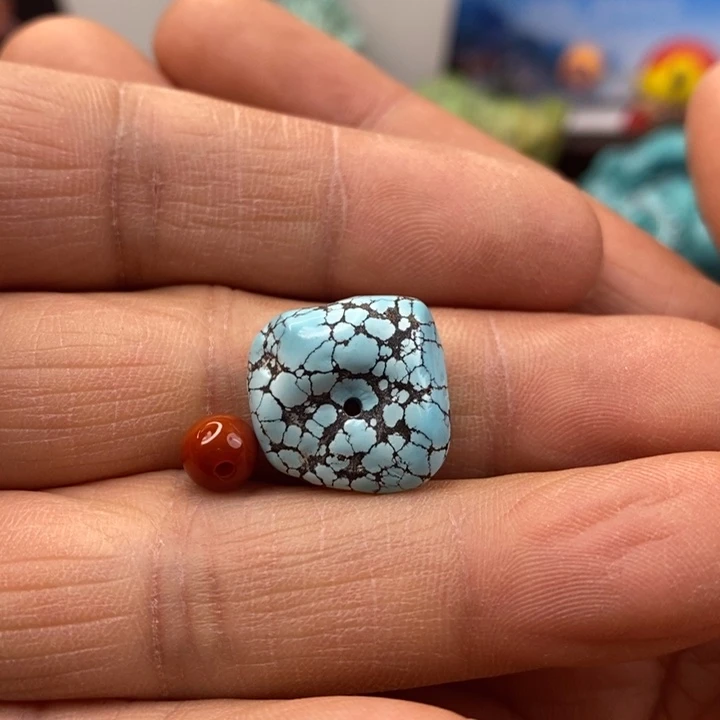 南红玛瑙未镶嵌珠宝奇石