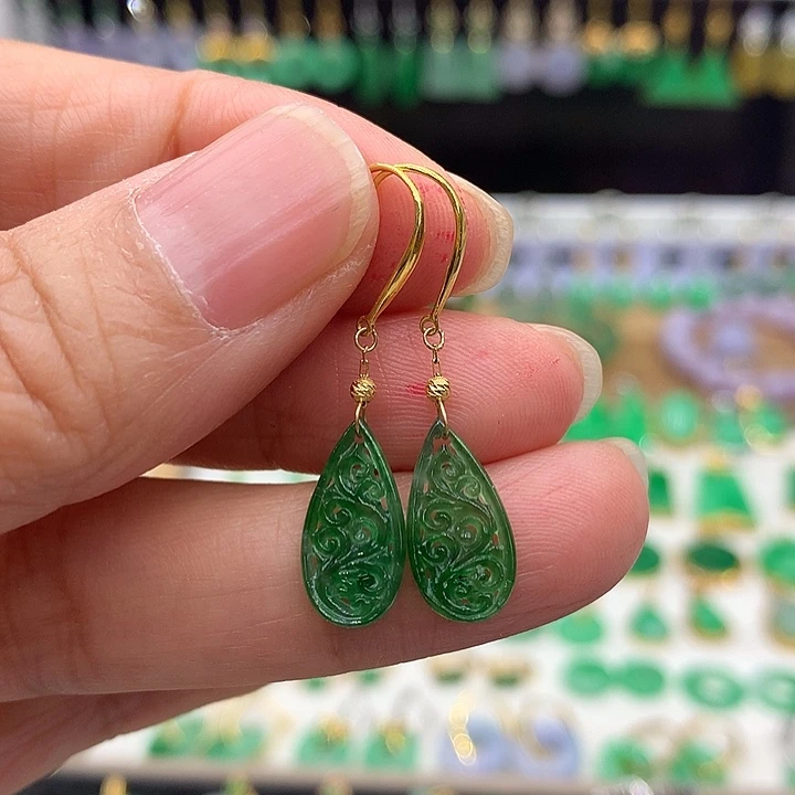 翡翠18K金镶嵌耳饰