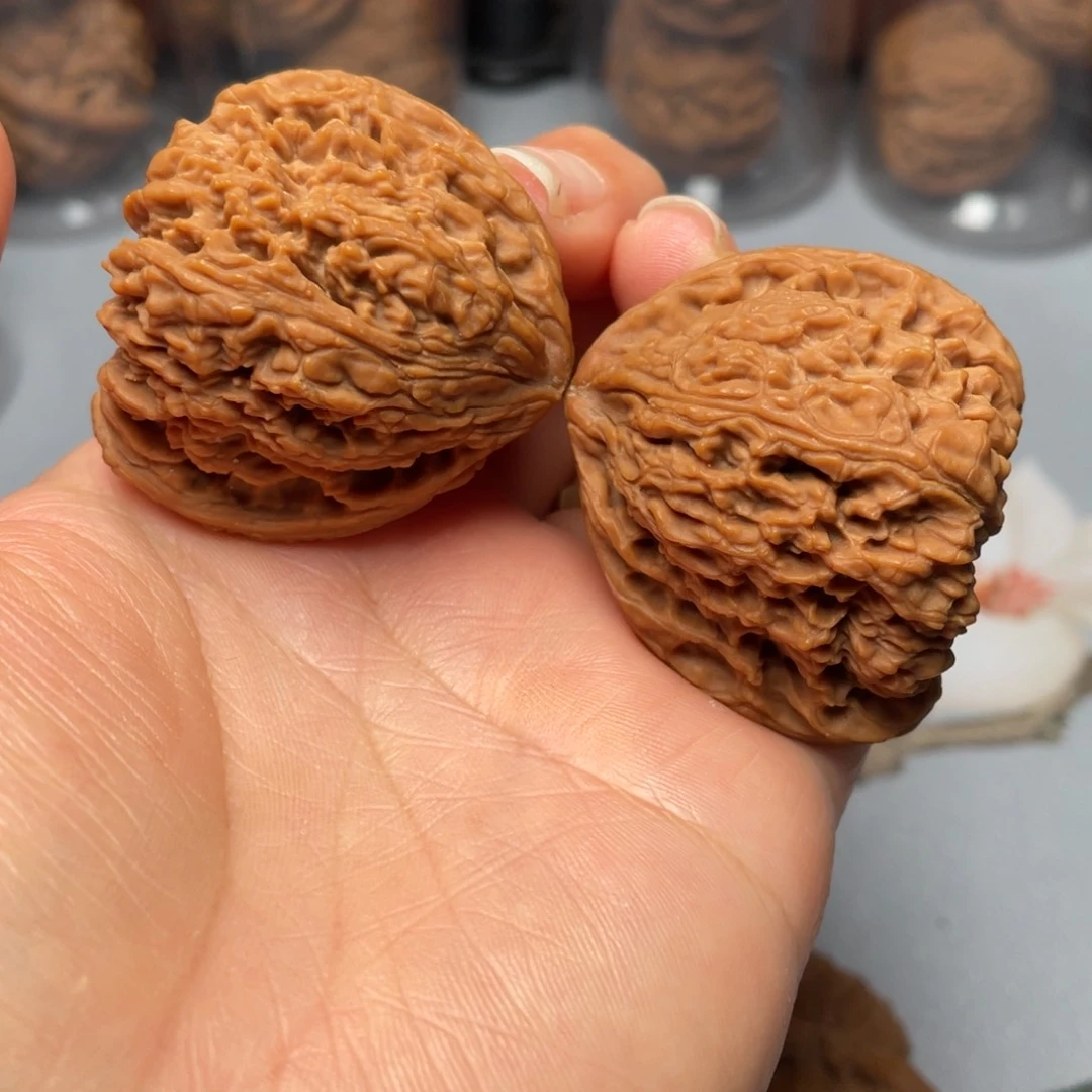 【闪购商品】文玩核桃吊坠摩眼大凹底………