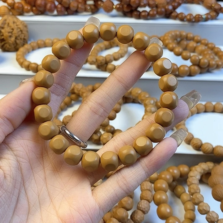 猴头核桃吊坠六方油点