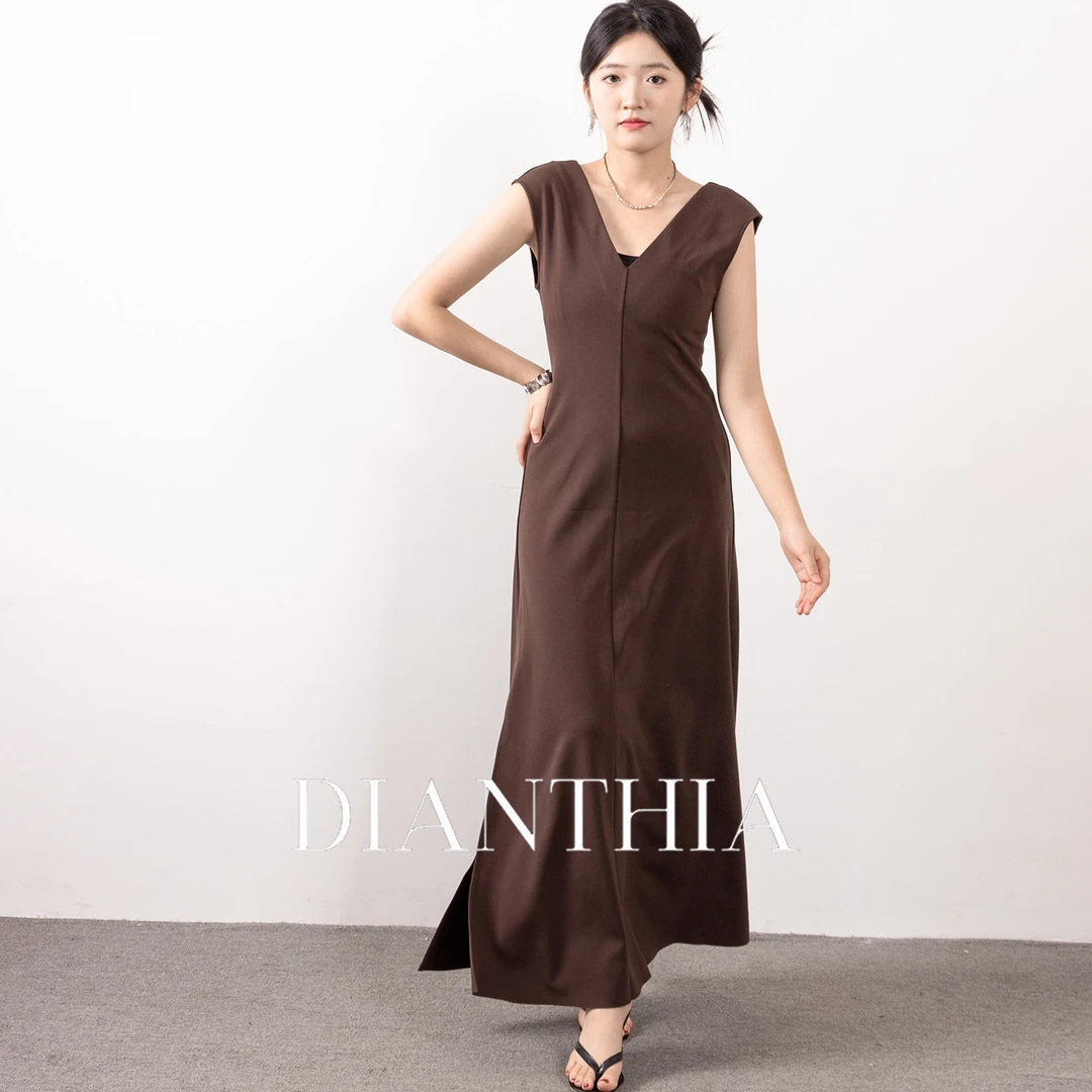 DianThia法式深V领无袖针织连衣裙女秋收腰显瘦长款下摆开叉裙子