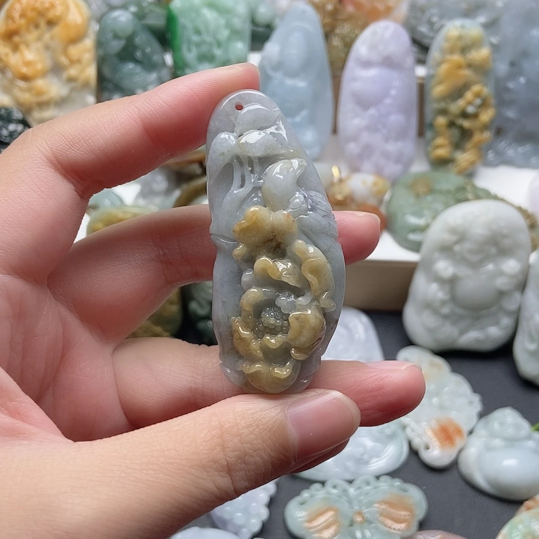 翡翠未镶嵌颈饰翡翠