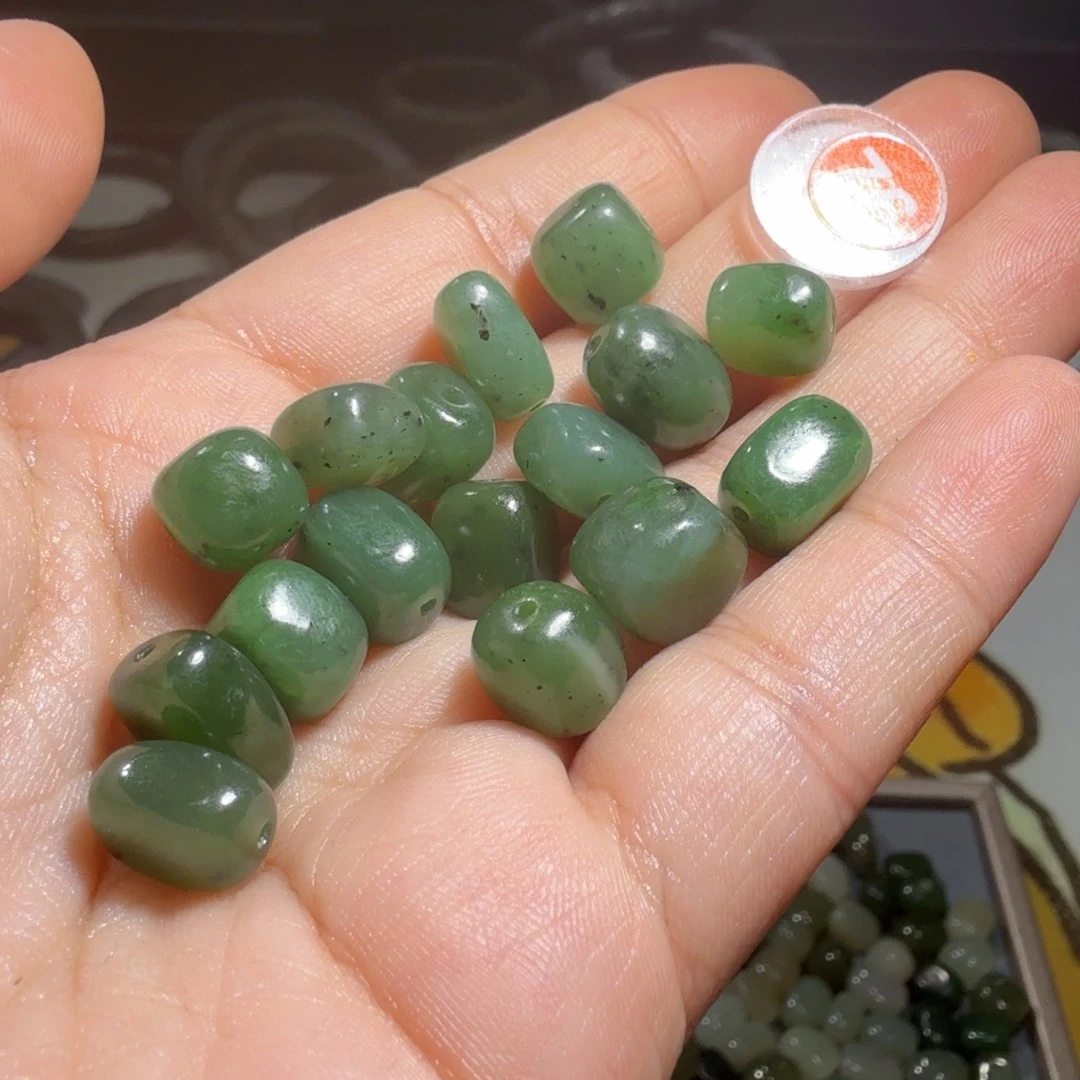 和田玉未镶嵌珠宝奇石