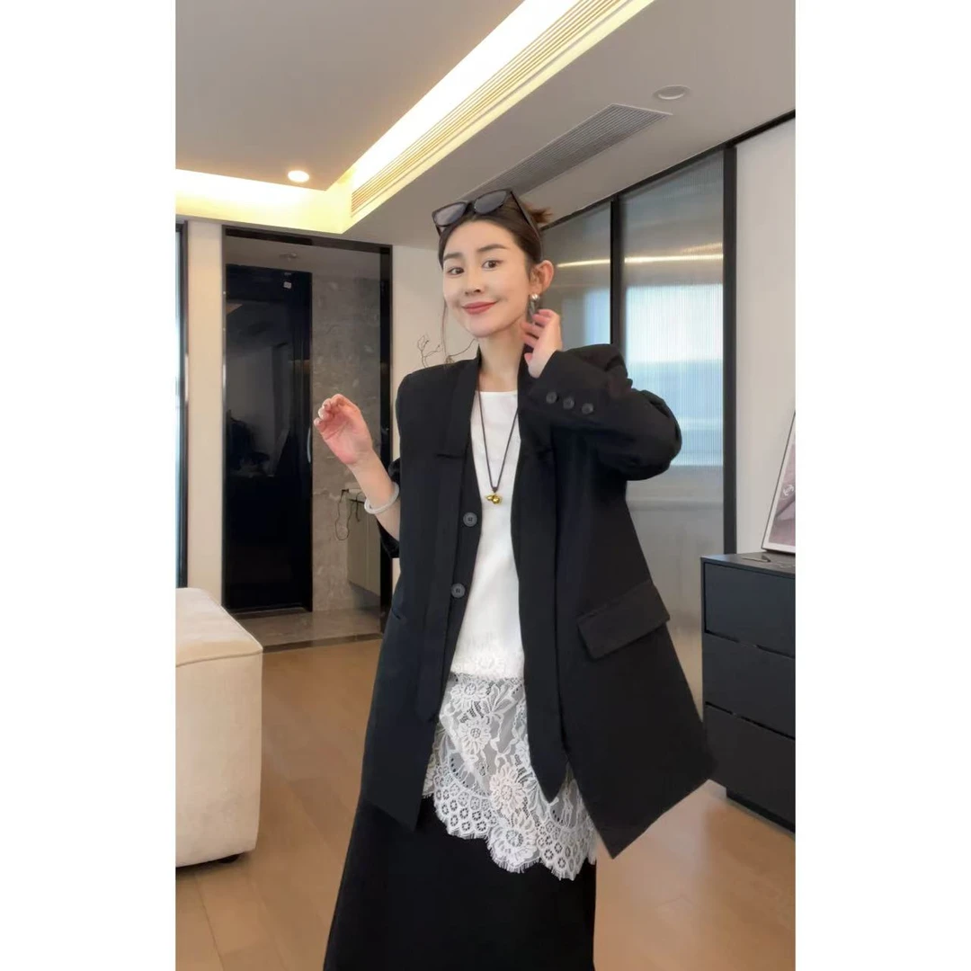 JOJO/玖了个玖 2025春 极简百搭轻薄款穿带V领气质西装 2503C1367