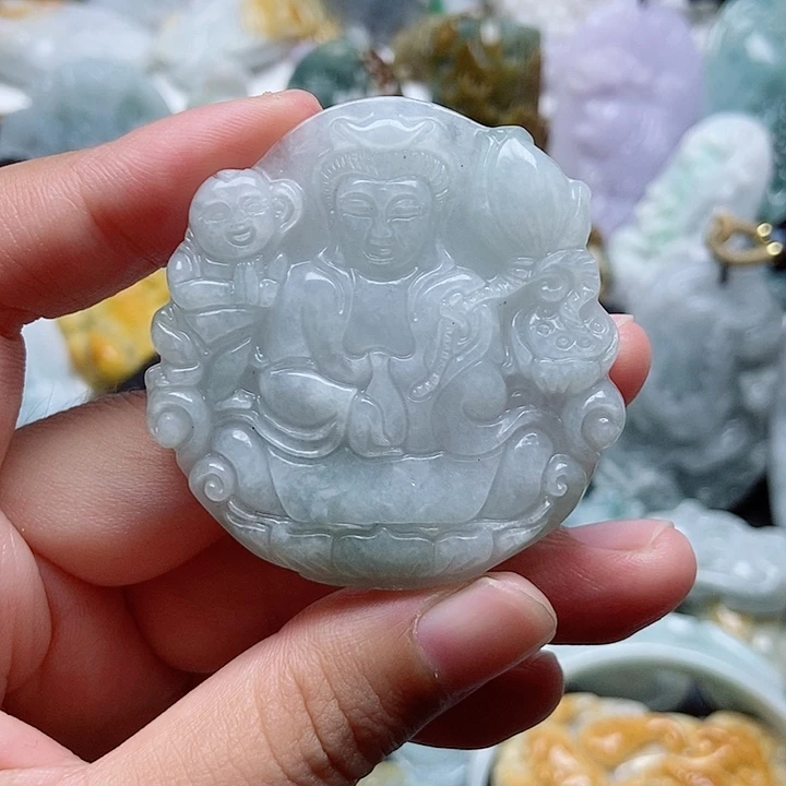 翡翠未镶嵌颈饰翡翠