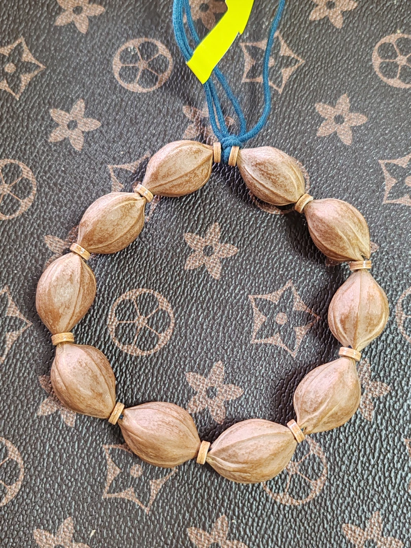 17*24系列梅林老树铁核原生态三花鲨鱼背橄榄核素串