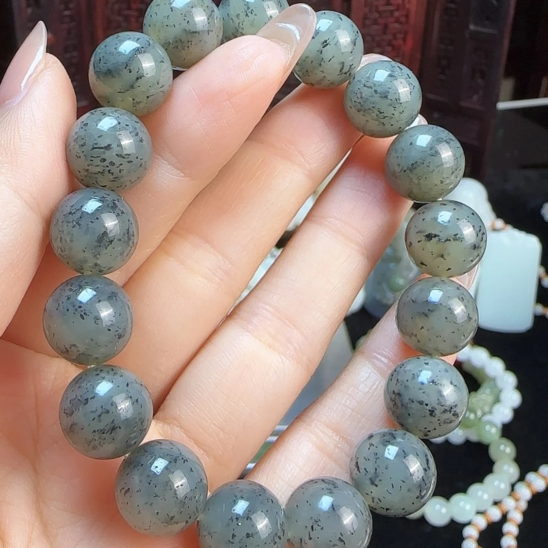 和田玉未镶嵌颈饰定制发货