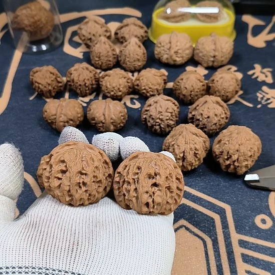 把件文玩核桃44尺精品毕业对苹果园，全品无修，15号。