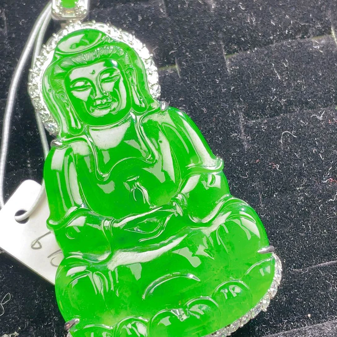 翡翠颈饰未镶嵌81，