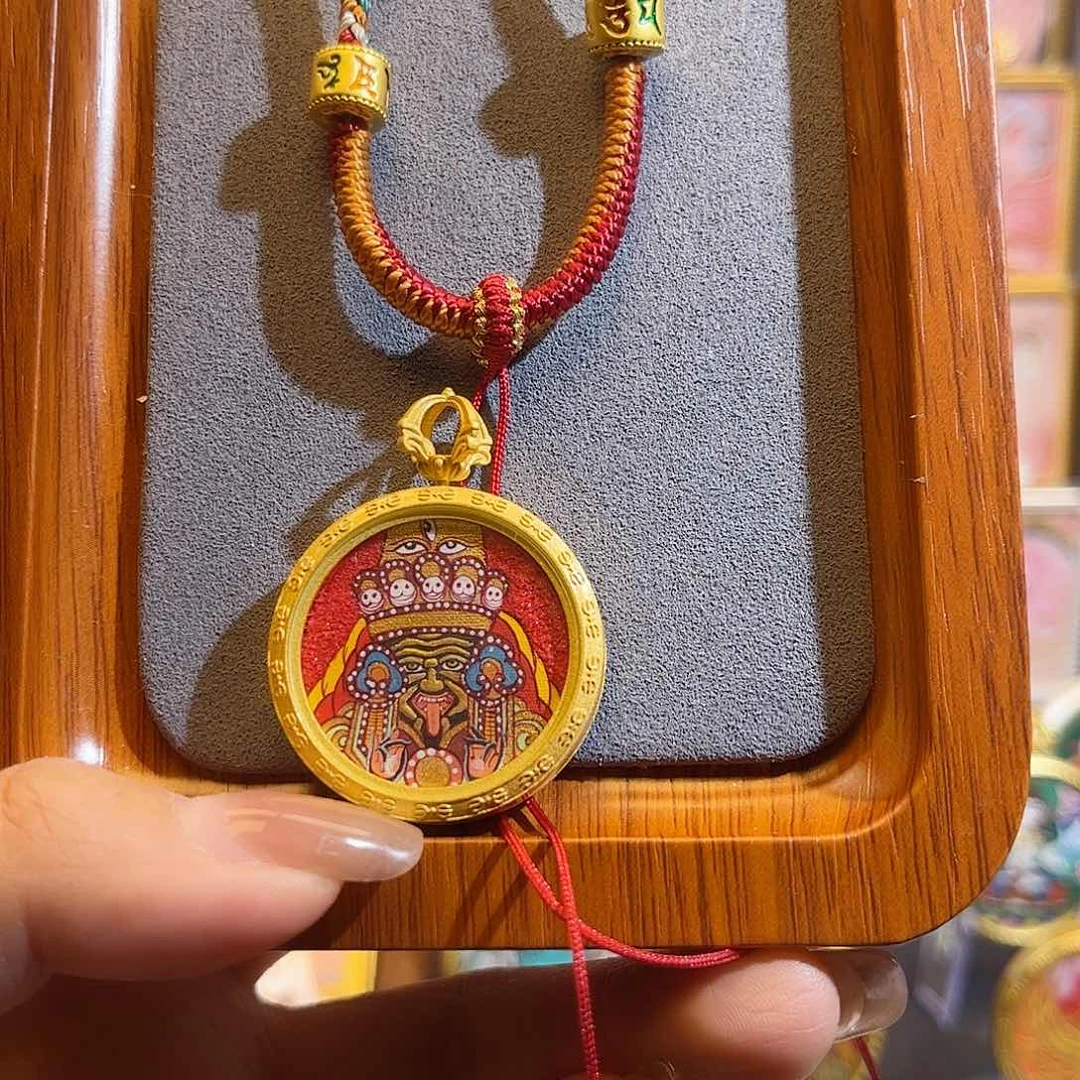 吊坠观南手绘唐卡艺术