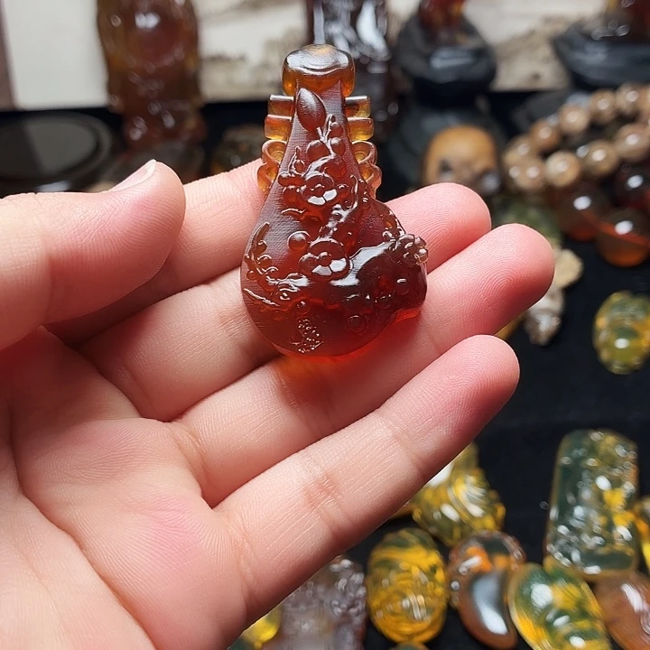 琥珀未镶嵌颈饰,,