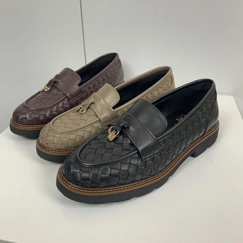 外贸意大利真皮乐福鞋女一脚蹬编织羊皮金属扣平底单鞋轻便小皮鞋