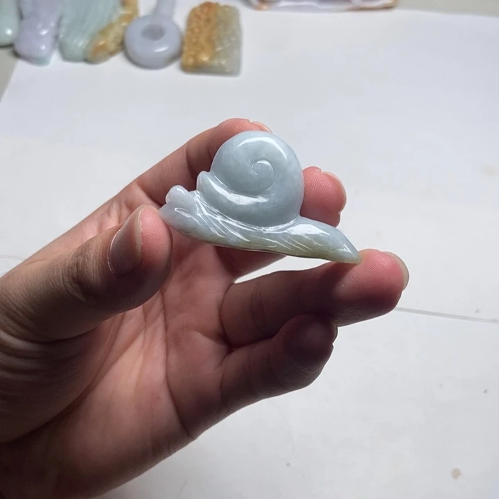 颈饰未镶嵌翡翠蜗牛6
