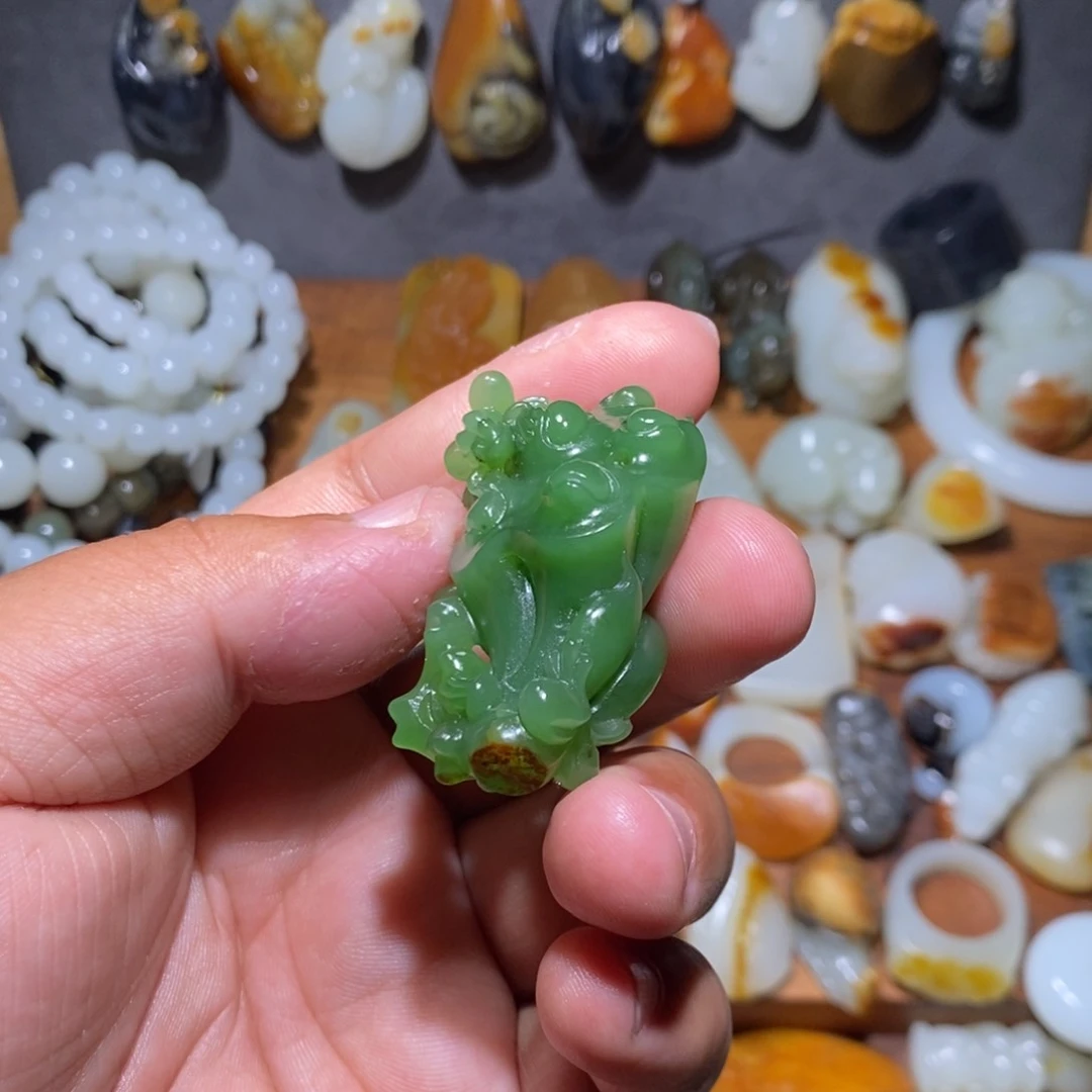 和田玉颈饰未镶嵌函