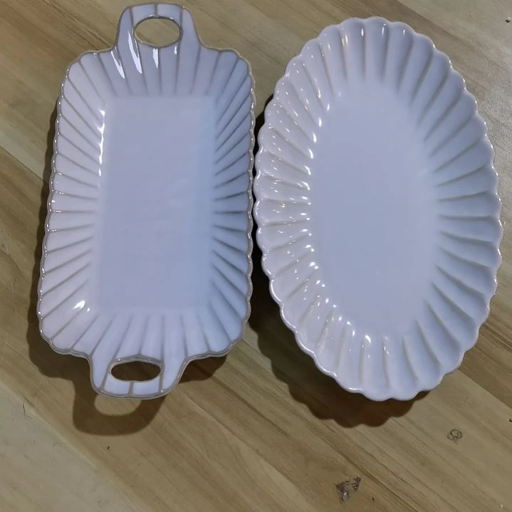 瓷片微瑕贝壳长方一个  鱼盘一个