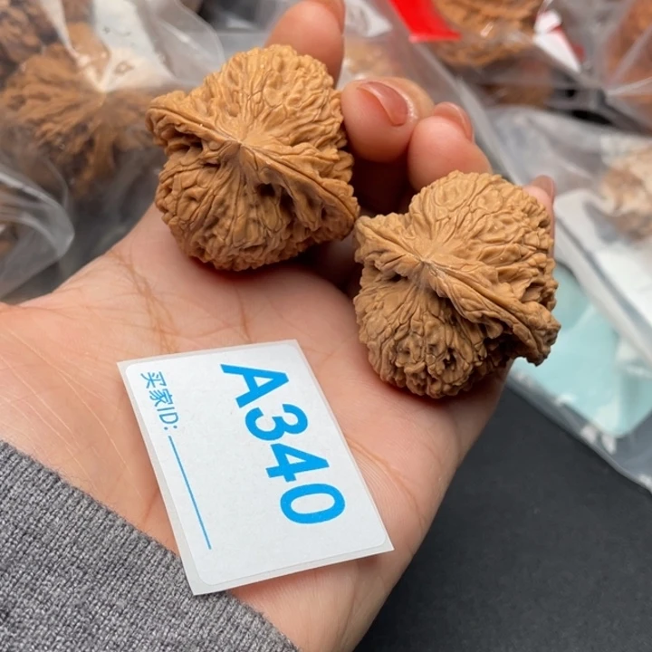 文玩核桃吊坠核桃