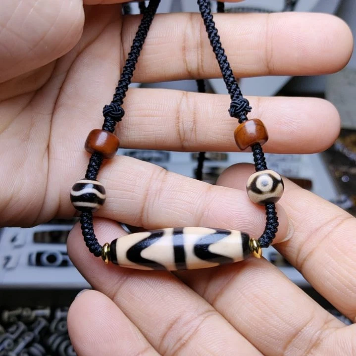 玛瑙/玉髓颈饰未镶嵌大****子