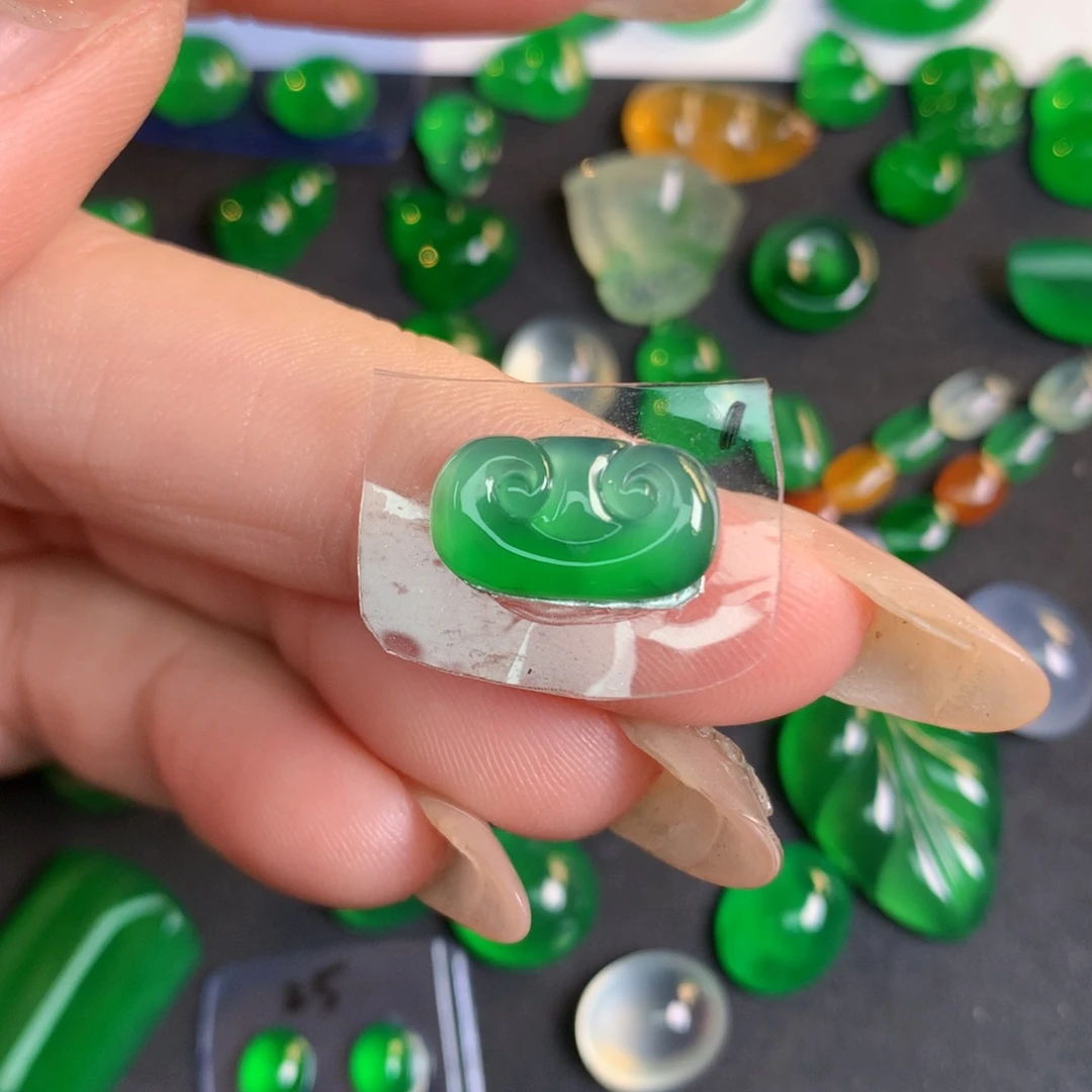 翡翠裸石13.56/7.6/3.07翡翠翡翠