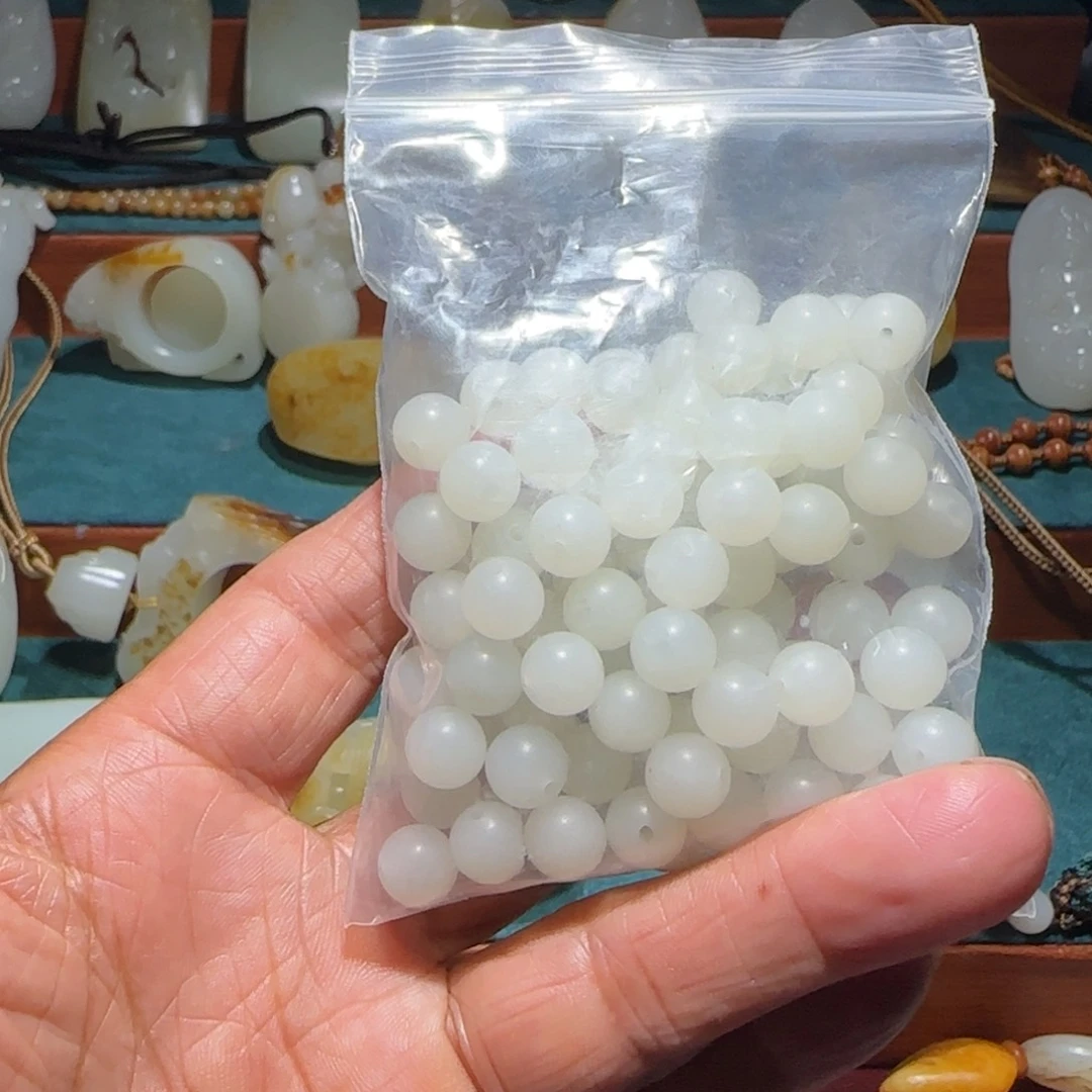 和田玉未镶嵌颈饰蕴*空