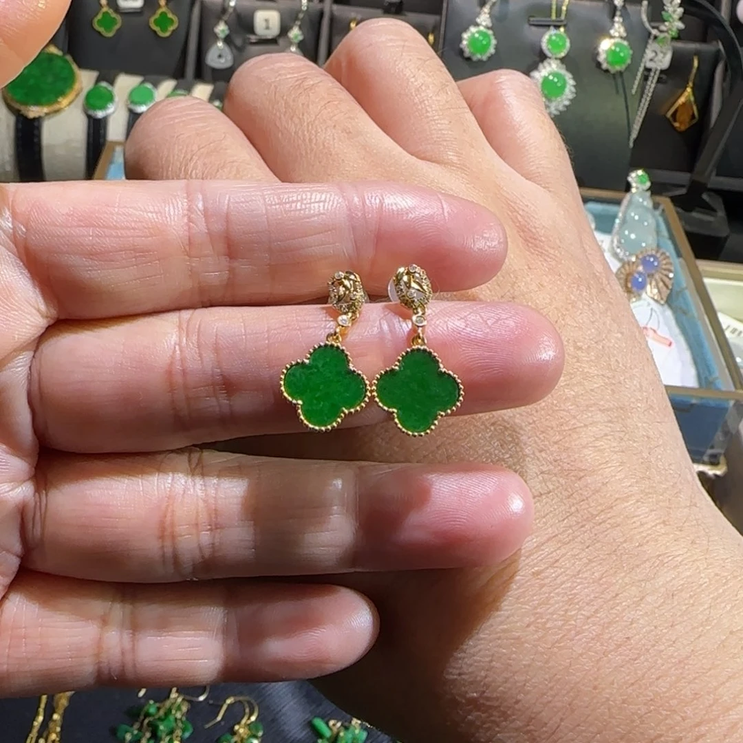 翡翠18K金镶嵌颈饰耳钉