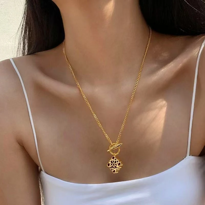 钛钢吊坠 轻奢小众设计高级感锁骨链金色毛衣链吊坠159