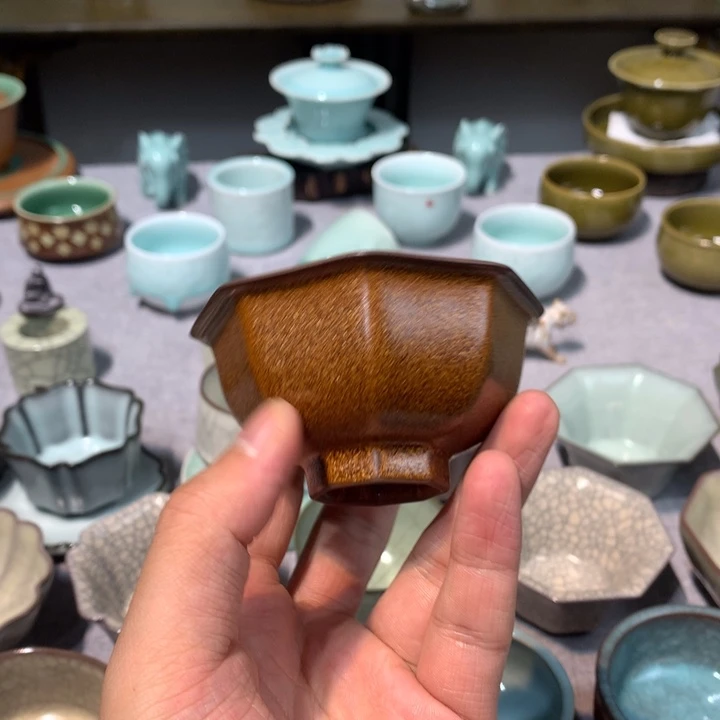 龙泉青瓷手工八方杯