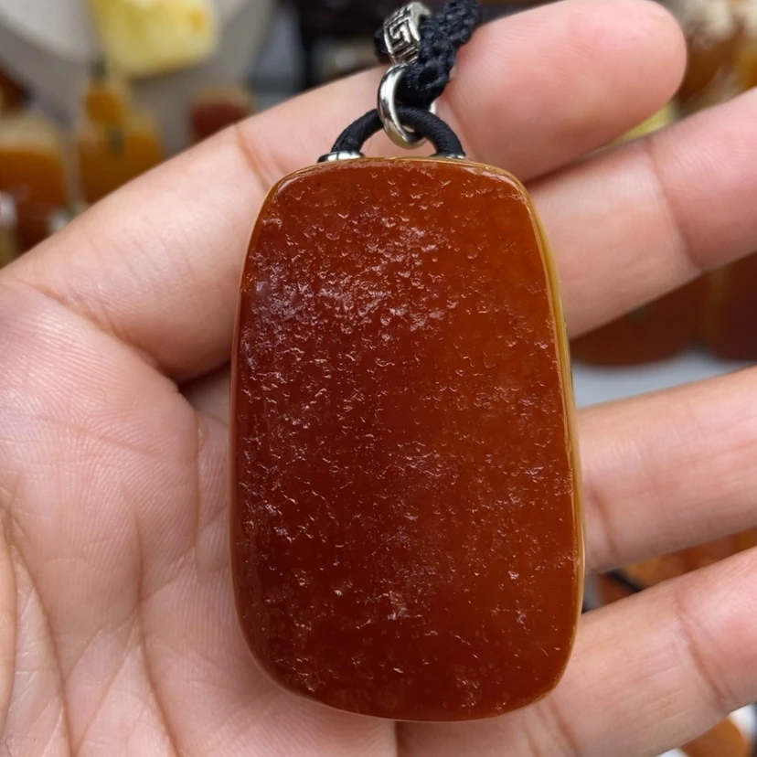 【闪购商品】琥珀颈饰未镶嵌