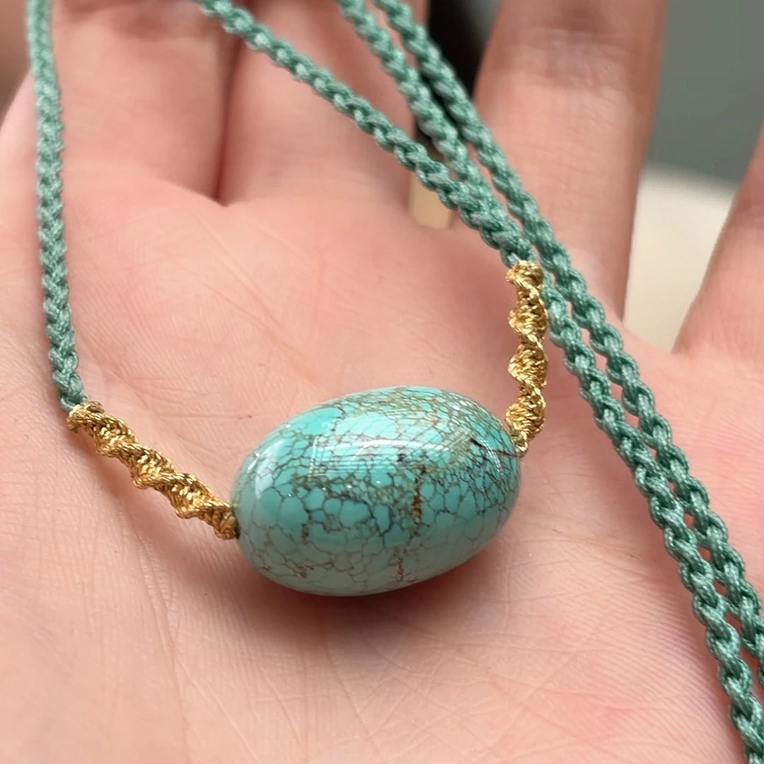 绿松石未镶嵌颈饰