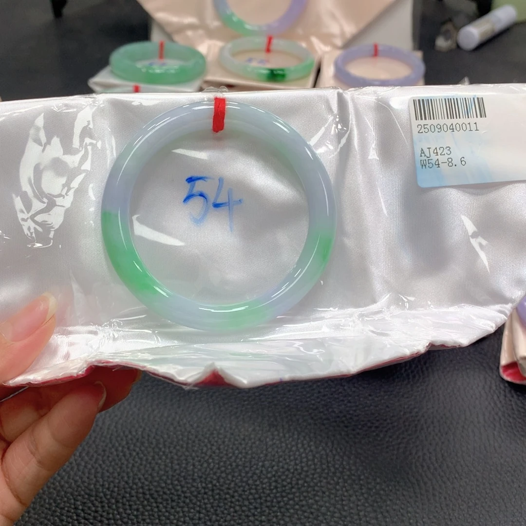 翡翠未镶嵌手镯翡翠