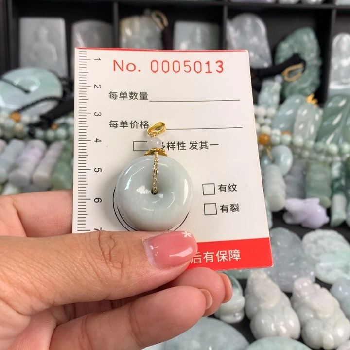 翡翠未镶嵌颈饰11