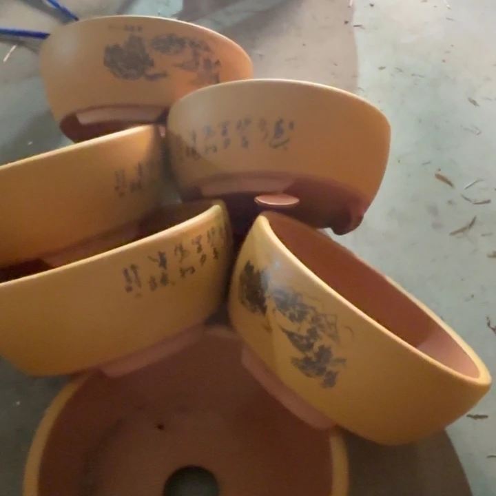 紫砂花盆100-6。