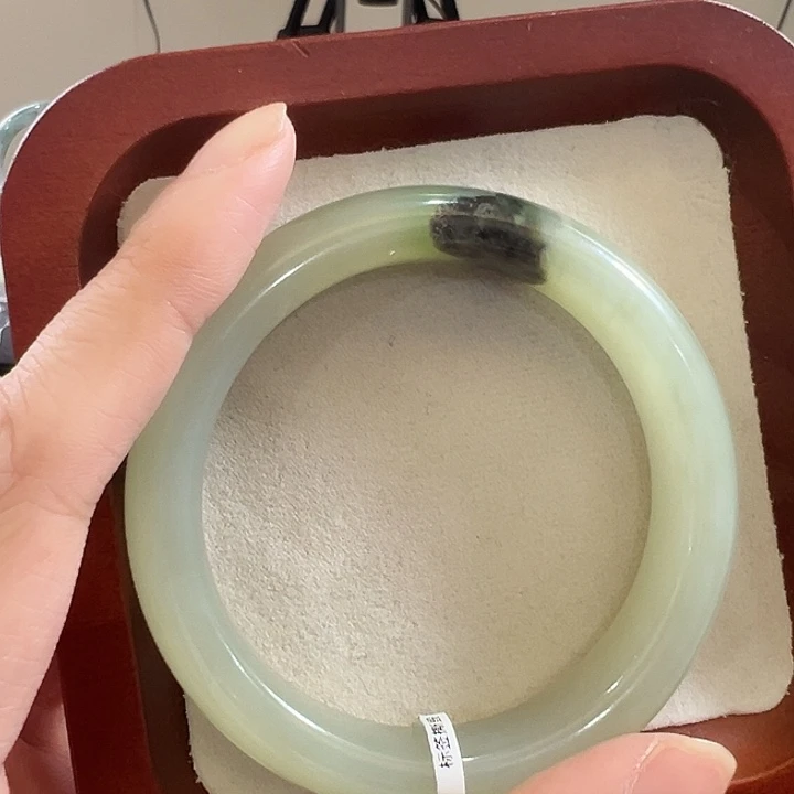 和田玉未镶嵌手镯54