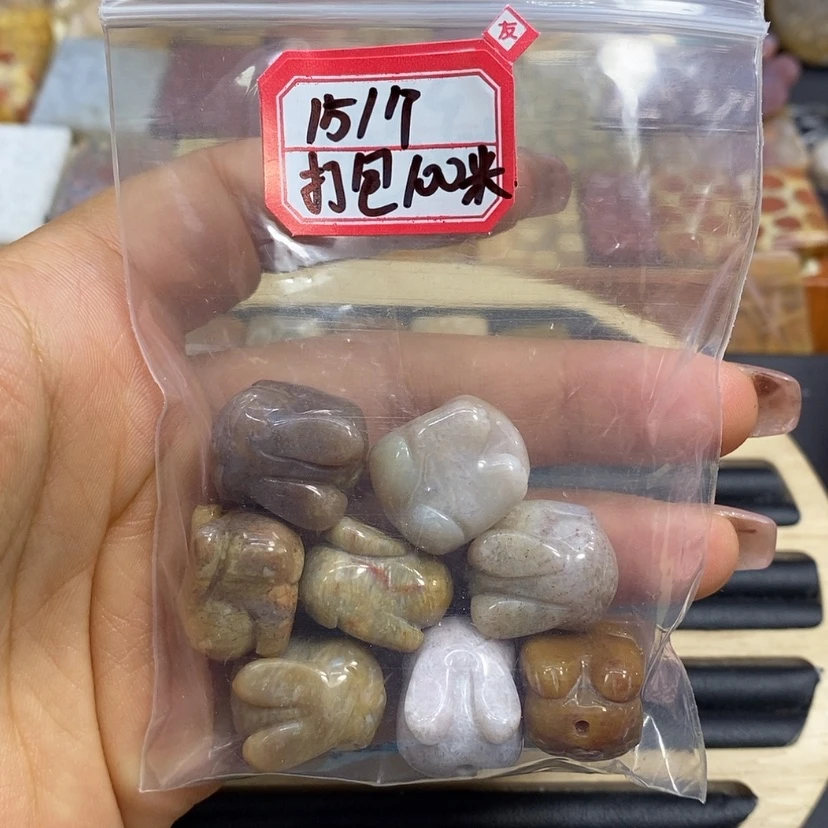 【闪购商品】硅化珊瑚（珊瑚玉）颈饰未镶嵌噗**Uk 1