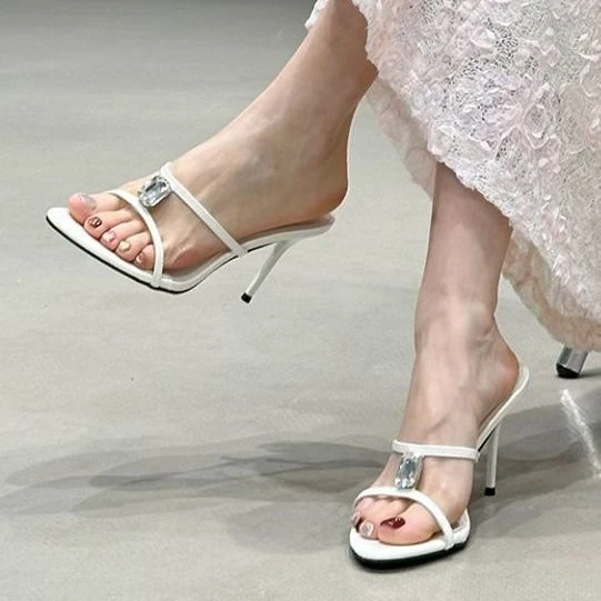 尖头露趾水钻百搭网红气质一字夏季韩版细跟拖鞋性感高跟女凉拖鞋