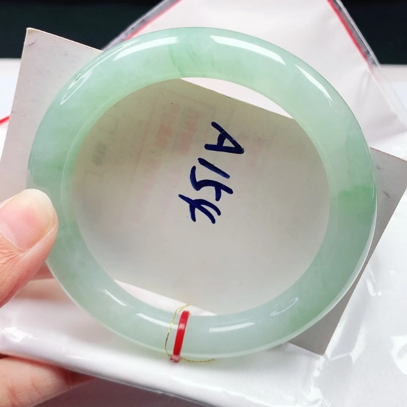 【闪购商品】翡翠手镯未镶嵌59圈