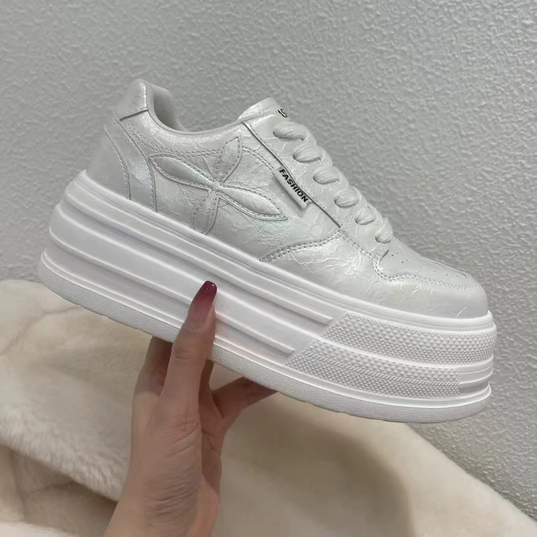 【7cm-跟高】春季新款四叶草厚底百搭增高小白鞋