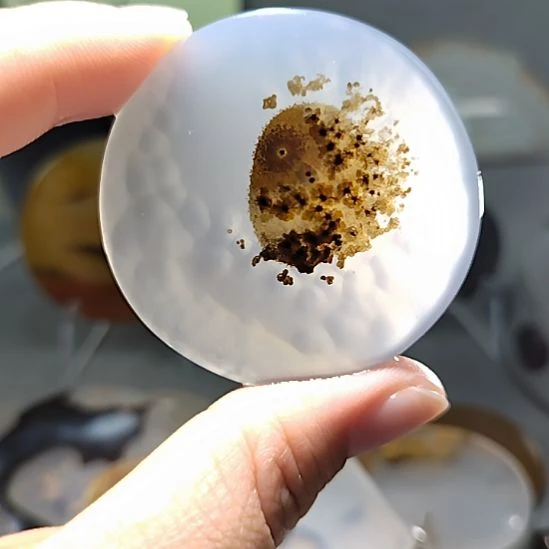 玛瑙/玉髓未镶嵌吊坠挂牌刺猬