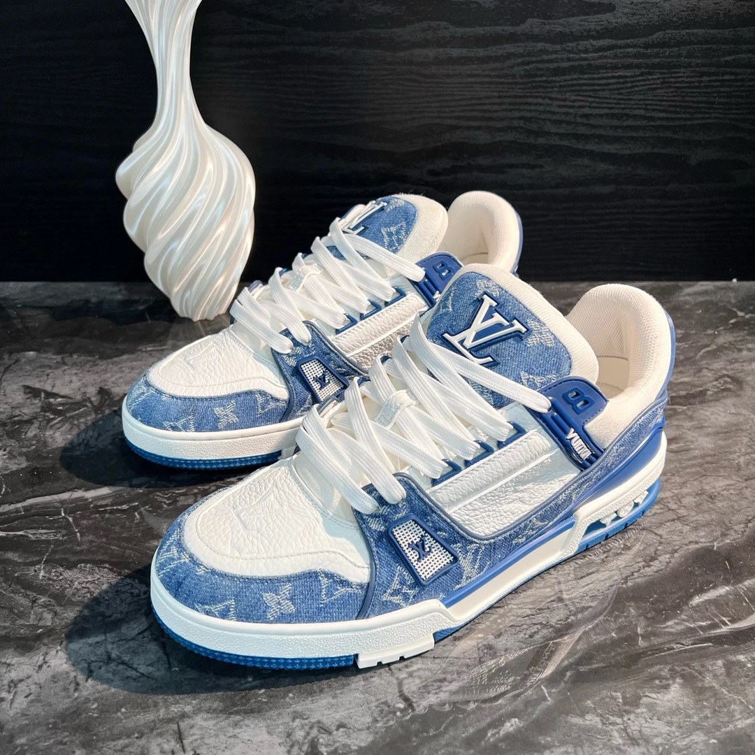 99新 LouisVuitton/路易威登 1725/42码/蓝牛仔Trainer板鞋/准新