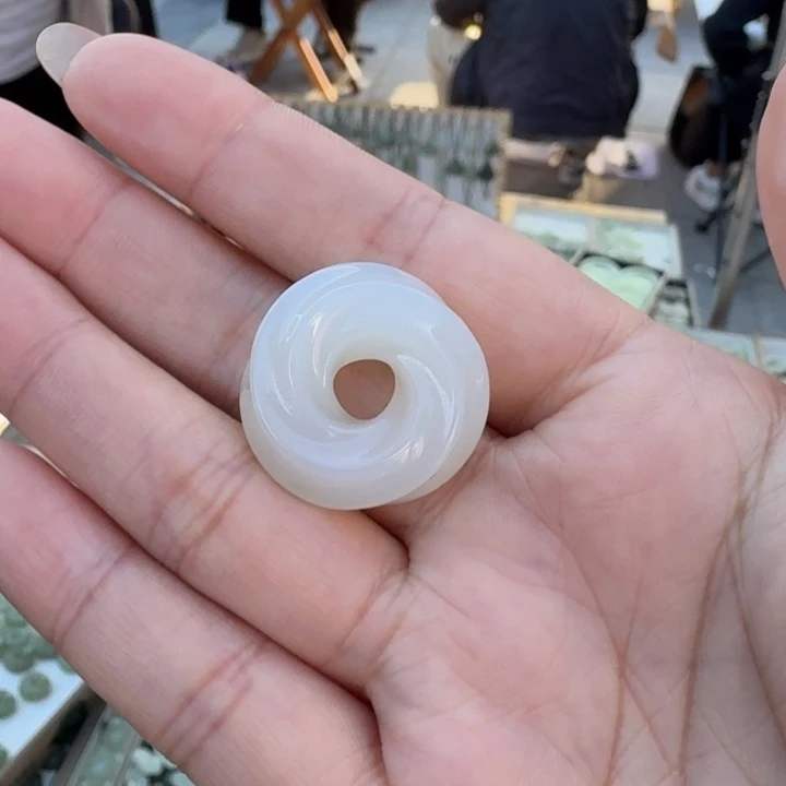 和田玉未镶嵌颈饰25