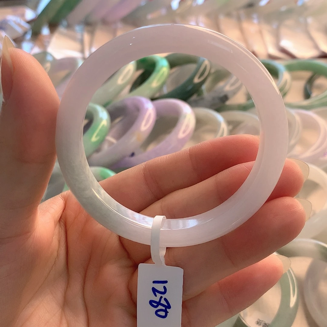 翡翠手镯未镶嵌白月光带色53.9