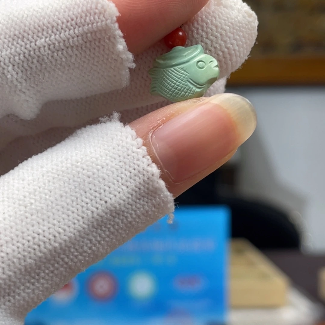 绿松石未镶嵌挂件