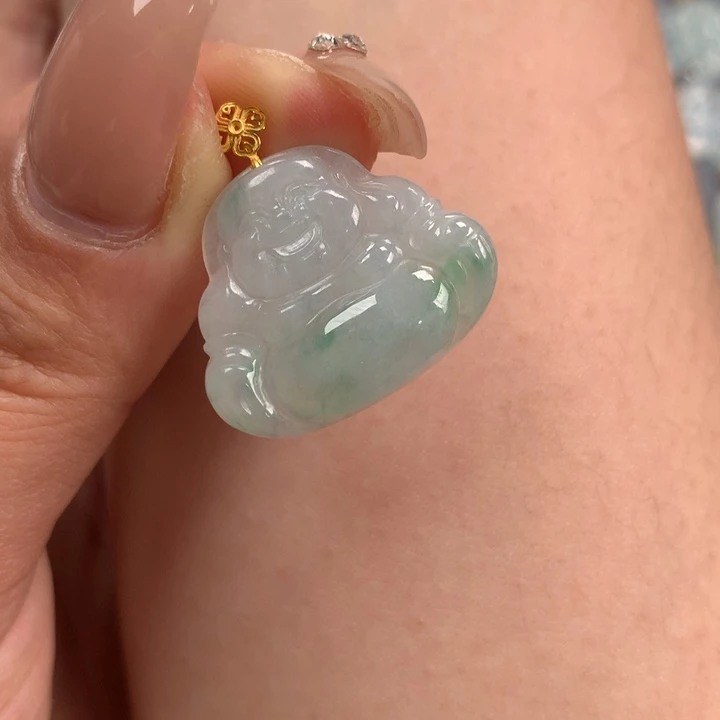 翡翠颈饰18K金镶嵌草**冻佛公