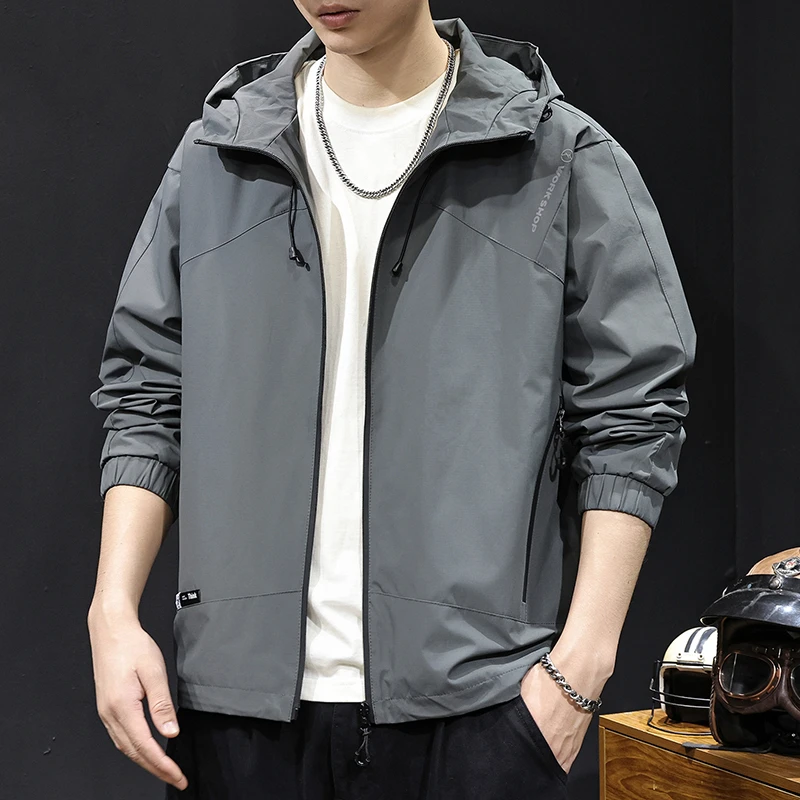 秋季2025新款轻薄冲锋衣男士夹克外套美式休闲潮牌大码春秋款连帽