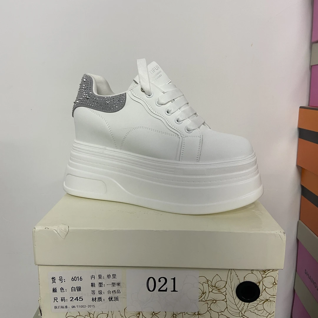 【清仓】2025小个子厚底平增高百搭女鞋021