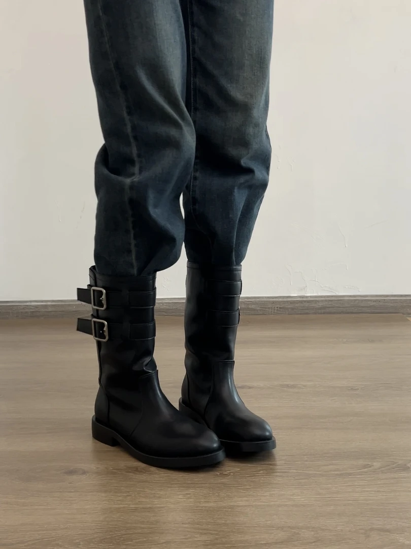 Dannyfrey朋克风皮带扣机车靴女中筒植鞣皮柔软舒适显瘦骑士靴3CM