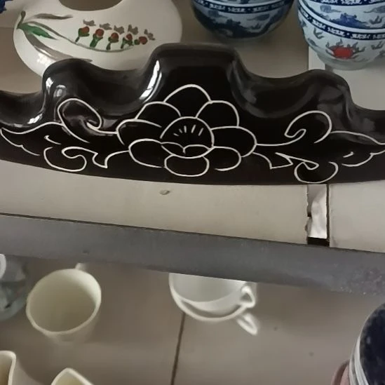 瓷片陶瓷盤子碗啥都有